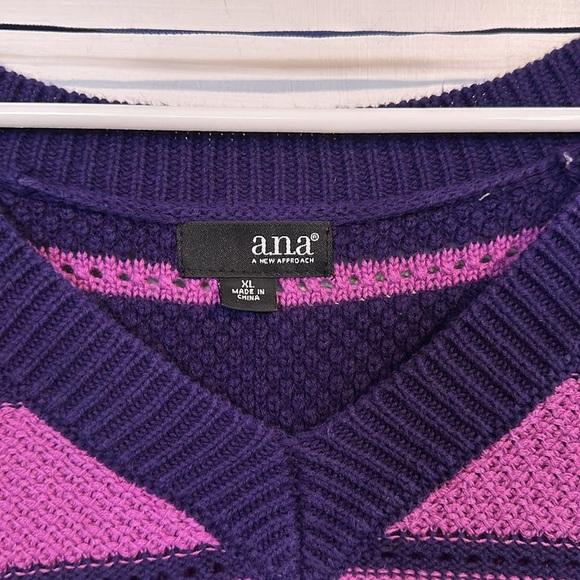 Ana Purple and Pink short sleeve sweater size XL - Picture 2 of 3